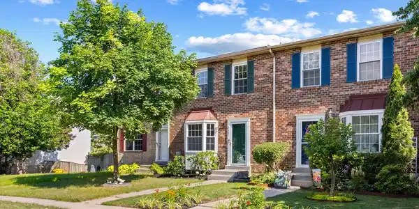 313 COOL BREEZE COURT
