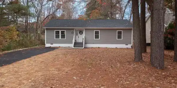 29 QUARTER STAFF PLACE