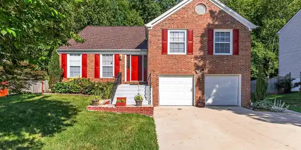 49 CLARK LANE