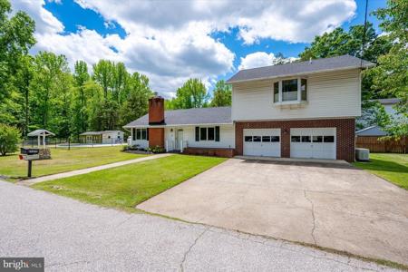 3372 OAK DRIVE