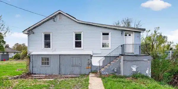 244 BROAD STREET