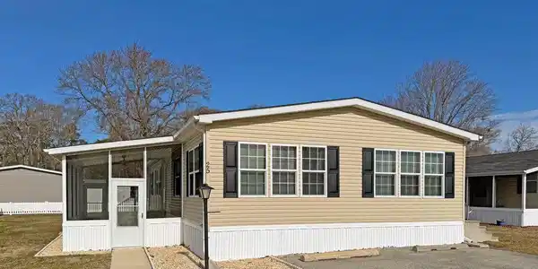 25 BAYBREEZE ROAD