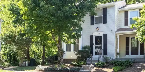 563 BAY DALE COURT