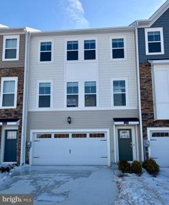 2178 WINTERBERRY LANE
