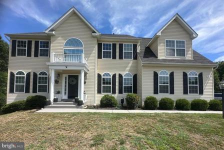 90 MAPLEWOOD DRIVE