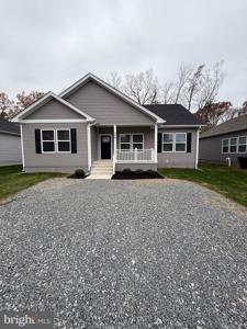 209 HOLLY WAY