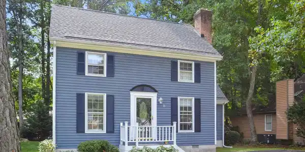 11 DUXBURY ROAD