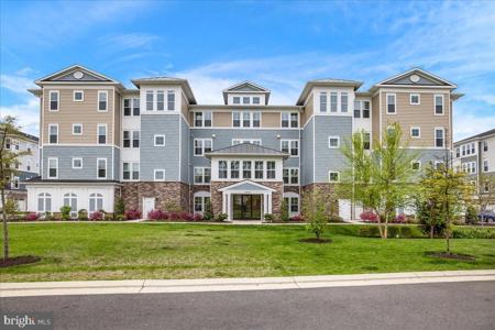 3000 HERONS NEST WAY