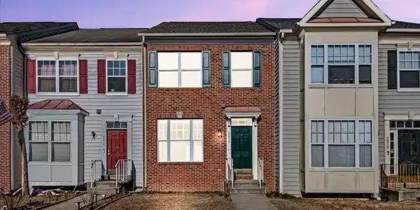 2612 CREEK MOOR COURT