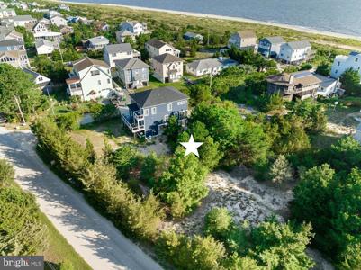 902 BAY SHORE DRIVE