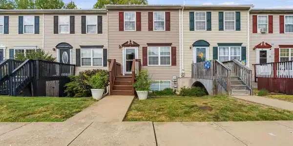40 HICKORY DRIVE