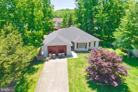 102 PILGRIM COVE