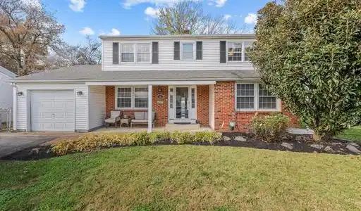 18 GEORGE READ ROAD