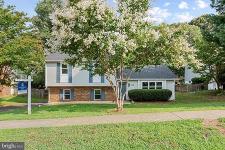 954 SEAHORSE COURT