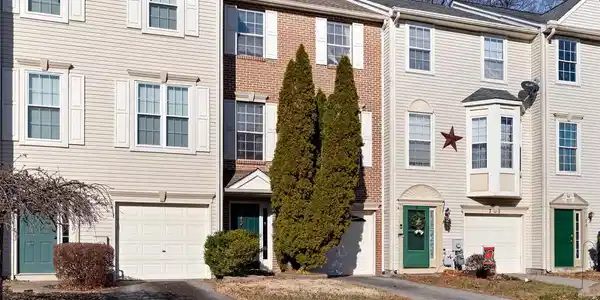 69 MULE DEER COURT