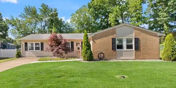 814 FOXWELL ROAD