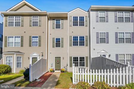 10 IRONSTONE COURT