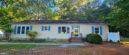 5685 CEDAR LANDING DRIVE