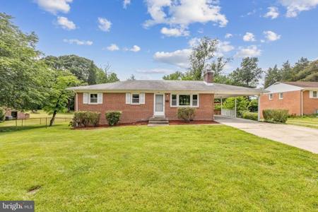 1511 WOODSIDE DRIVE