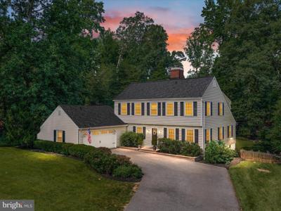 994 BAYBERRY DRIVE