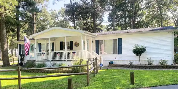 34224 GREEN HOLLY ROAD