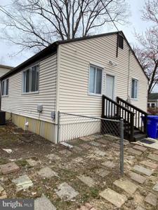 140 CIRCLE AVENUE