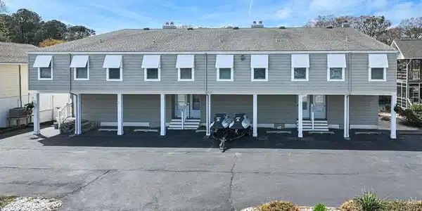 601 SEAWEED LANE
