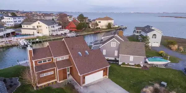 17 EBB TIDE COURT