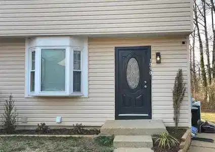 1050 BRIGHTLEAF DRIVE