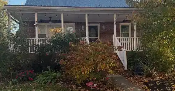 708 LEWIS STREET