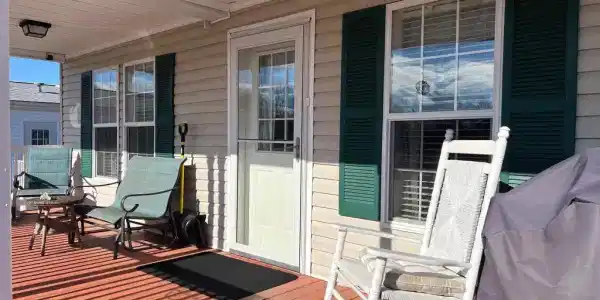 42 QUEEN ELEANOR DRIVE