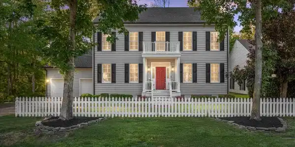 1209 CARROLLTON LANE