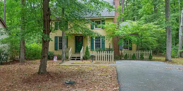 23 SEAGRAVE LANE