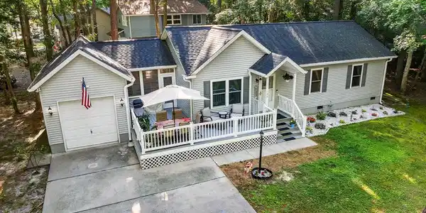 100 ABBYSHIRE ROAD