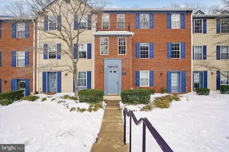 656 NEWBRIDGE COURT