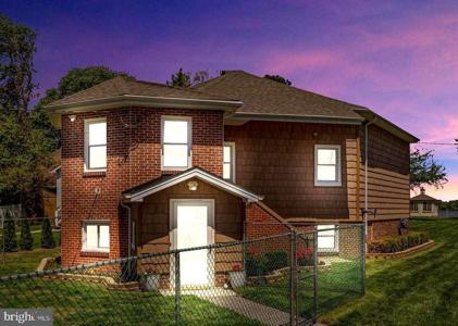 3804 EDGEWATER PL