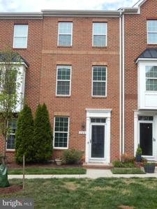 709 MACON STREET