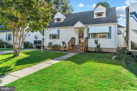 411 PINE TERRACE