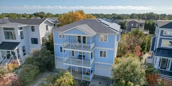 411 CAPE SHORES DRIVE