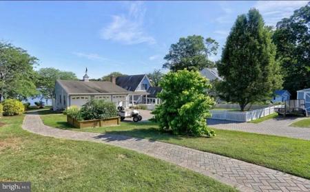 2120 POPLAR RD