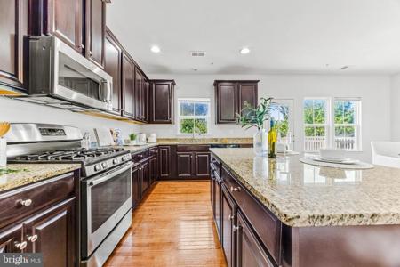 546 FOX RIVER HILLS WAY