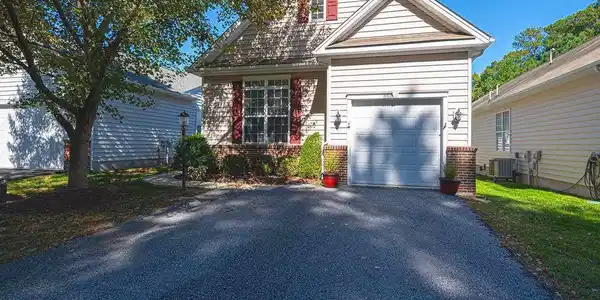 11511 MANKLIN CREEK ROAD