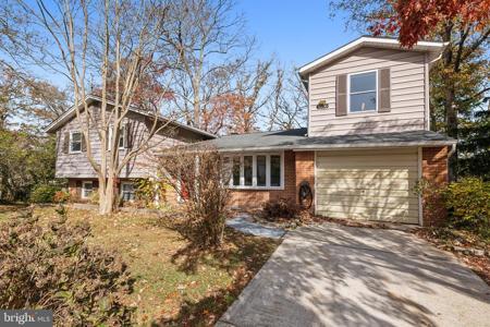 1306 HOMEWOOD LANE