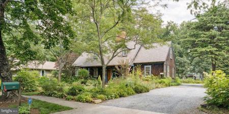 356 BROADVIEW LANE