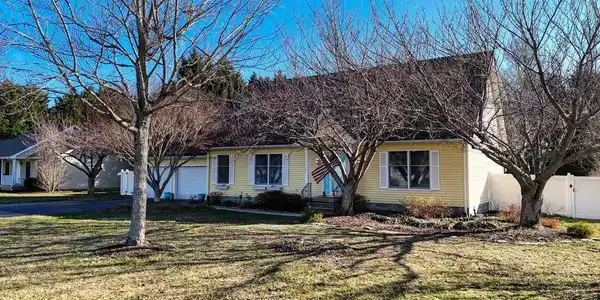 10 TURTLE DOVE DRIVE