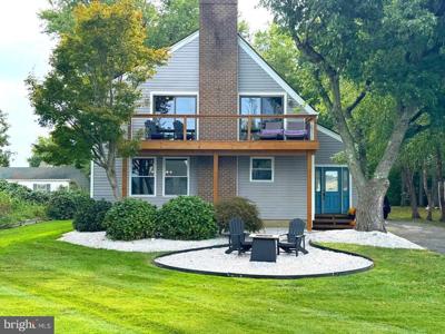 605 BAYSIDE DRIVE