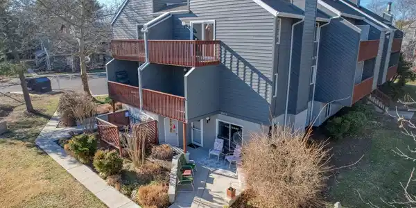 18 EAGLES LANDING ROAD