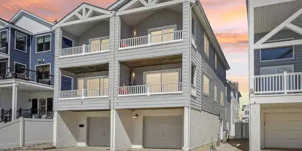 205 4TH STREET NORTH