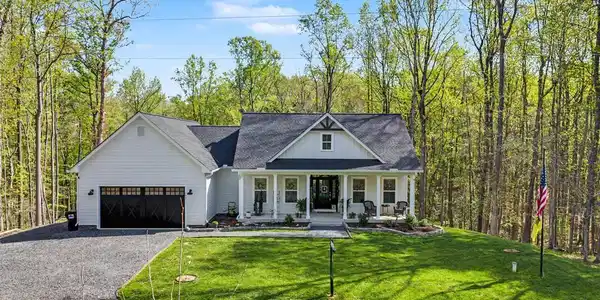 7021 COMPASS COURT