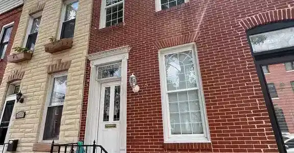 1421 HULL STREET